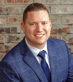 headshot of austin searfoss